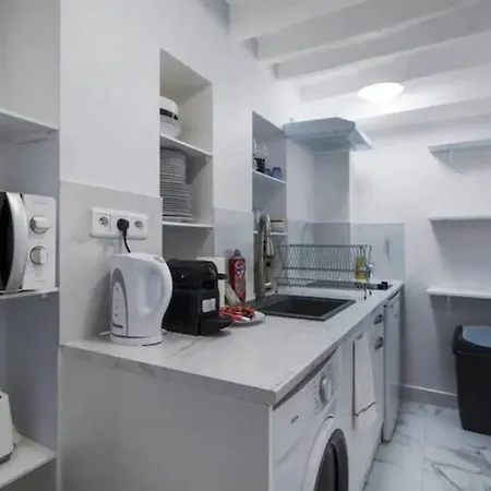 4 Pers Marais Menilmontant Appartement Paris