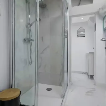 4 Pers Marais Menilmontant Appartement *