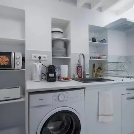 4 Pers Marais Menilmontant Appartement *